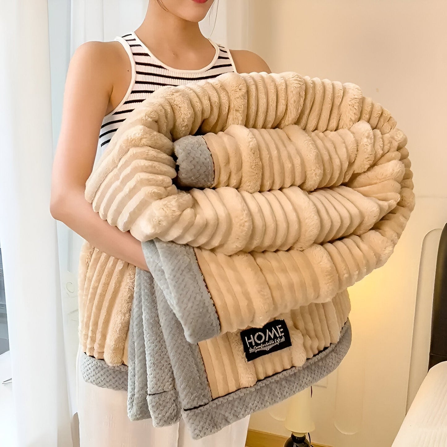 Fleece-Decke mit vintage Streifenmuster für gemütliche Wohnkultur