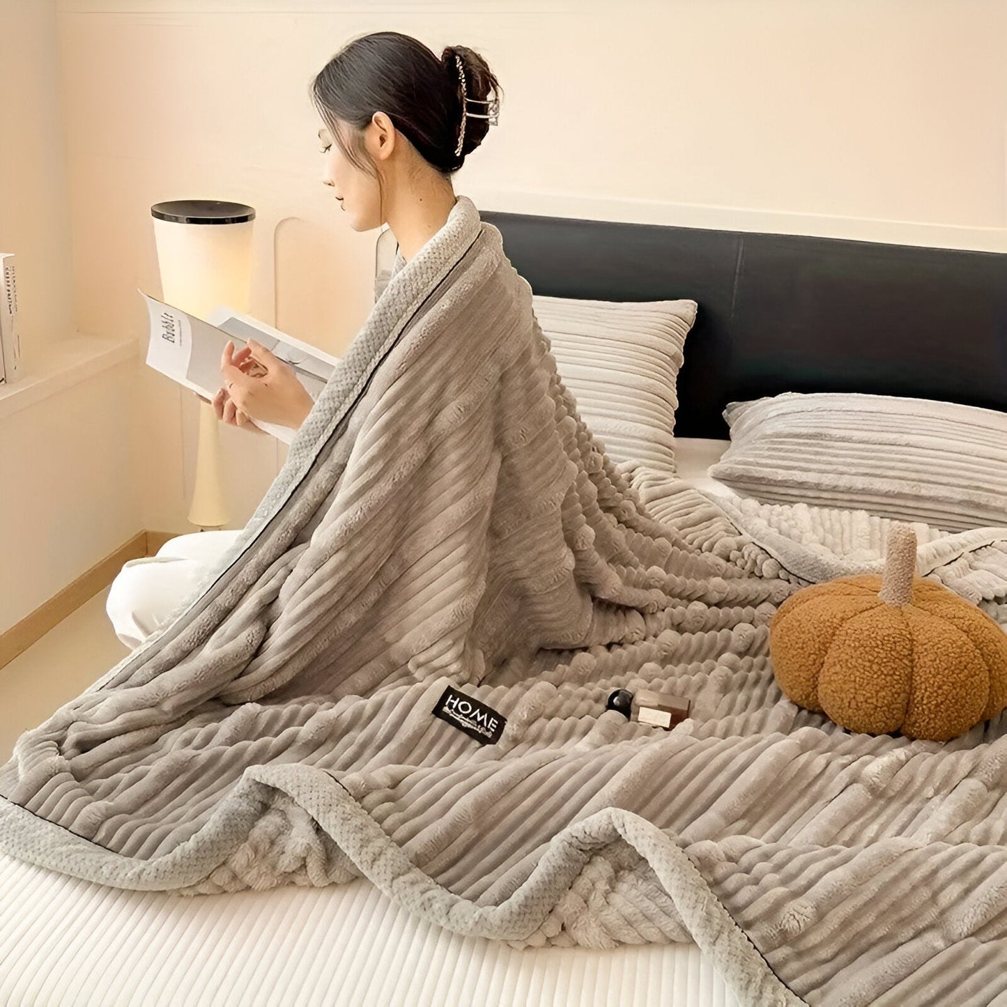 Fleece-Decke mit vintage Streifenmuster für gemütliche Wohnkultur