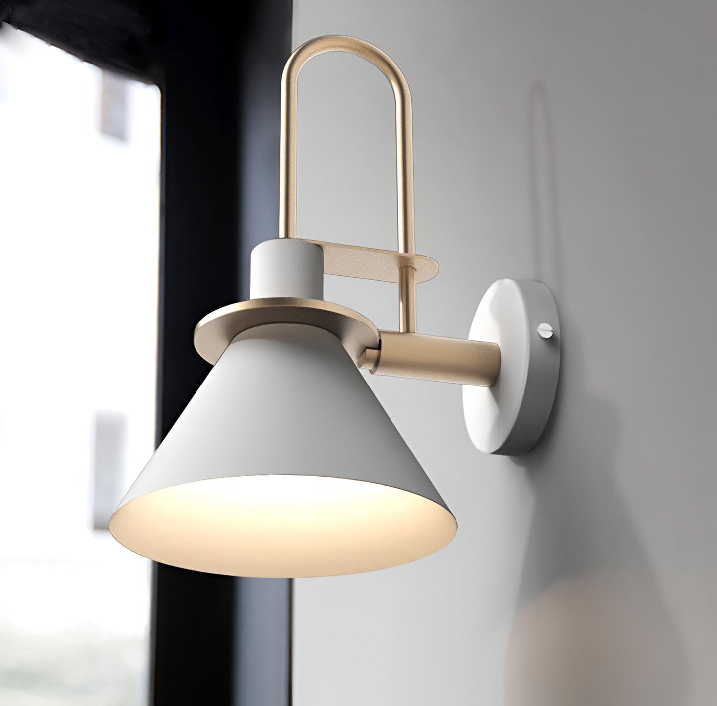 ConiBeam Wandlampe - Postmoderne Trompeten Wandlampe Design - Stilvolle Wandlampen LED