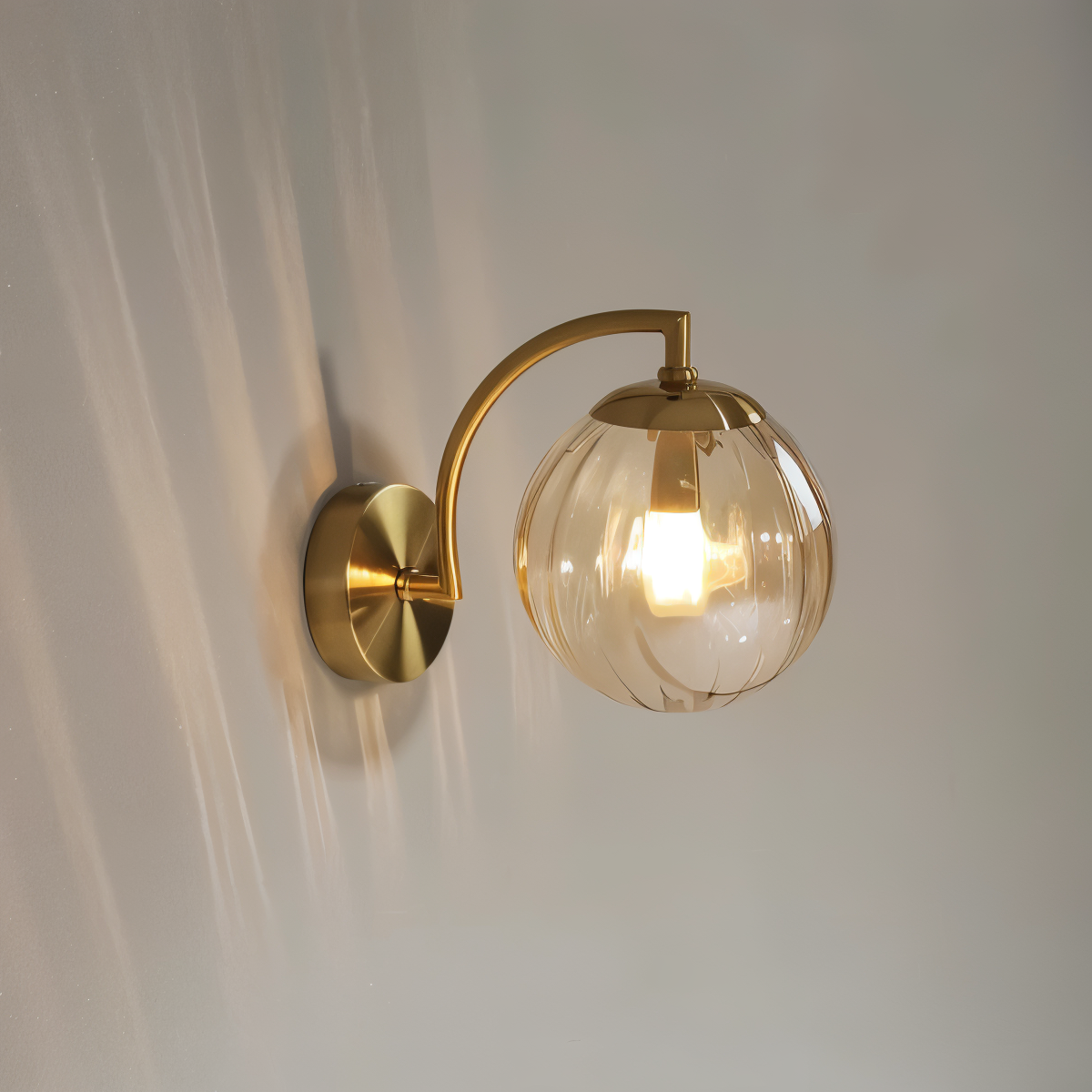 CrystalGlow Wandleuchte - Globe Leuchten Indoor - Retro Glas LED Schlafzimmer Wandleuchte