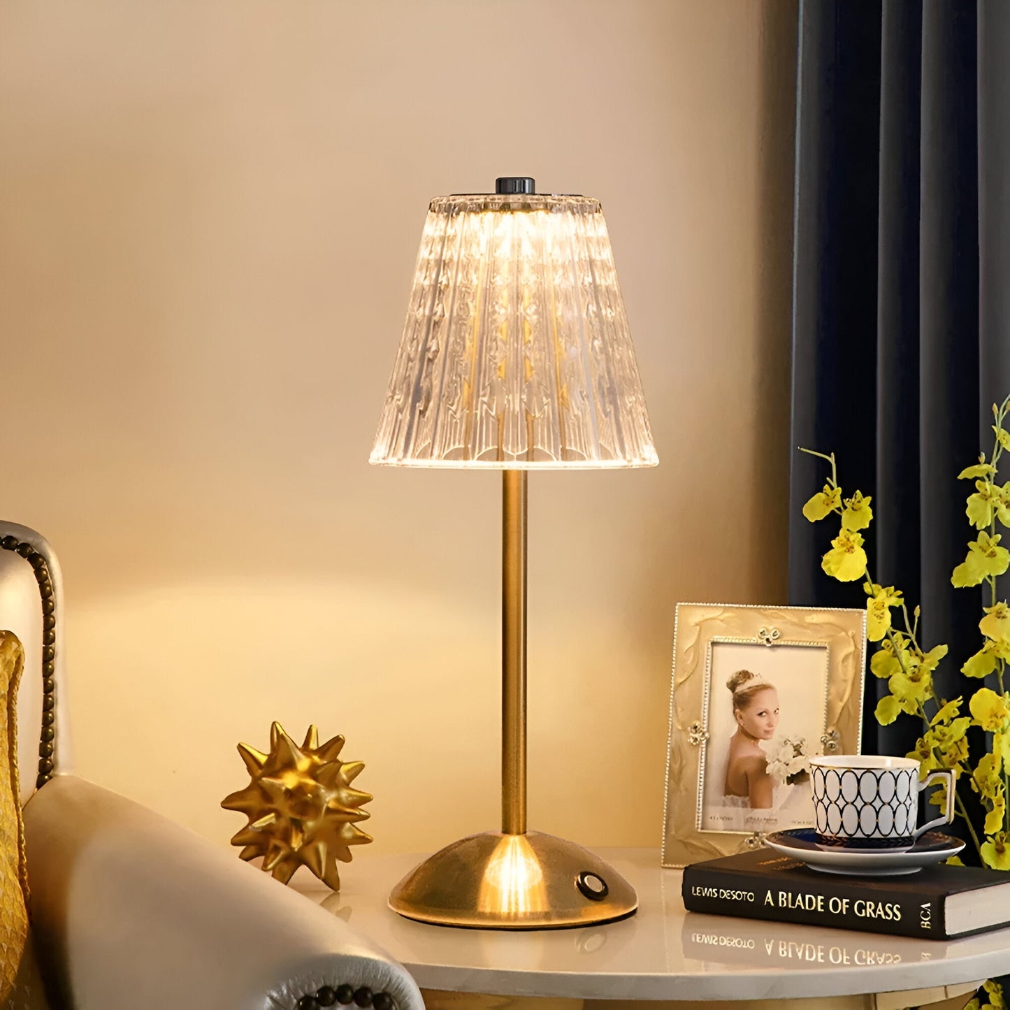 VintageGlow – Elegante kabellose Tischlampe mit zeitlosem Design