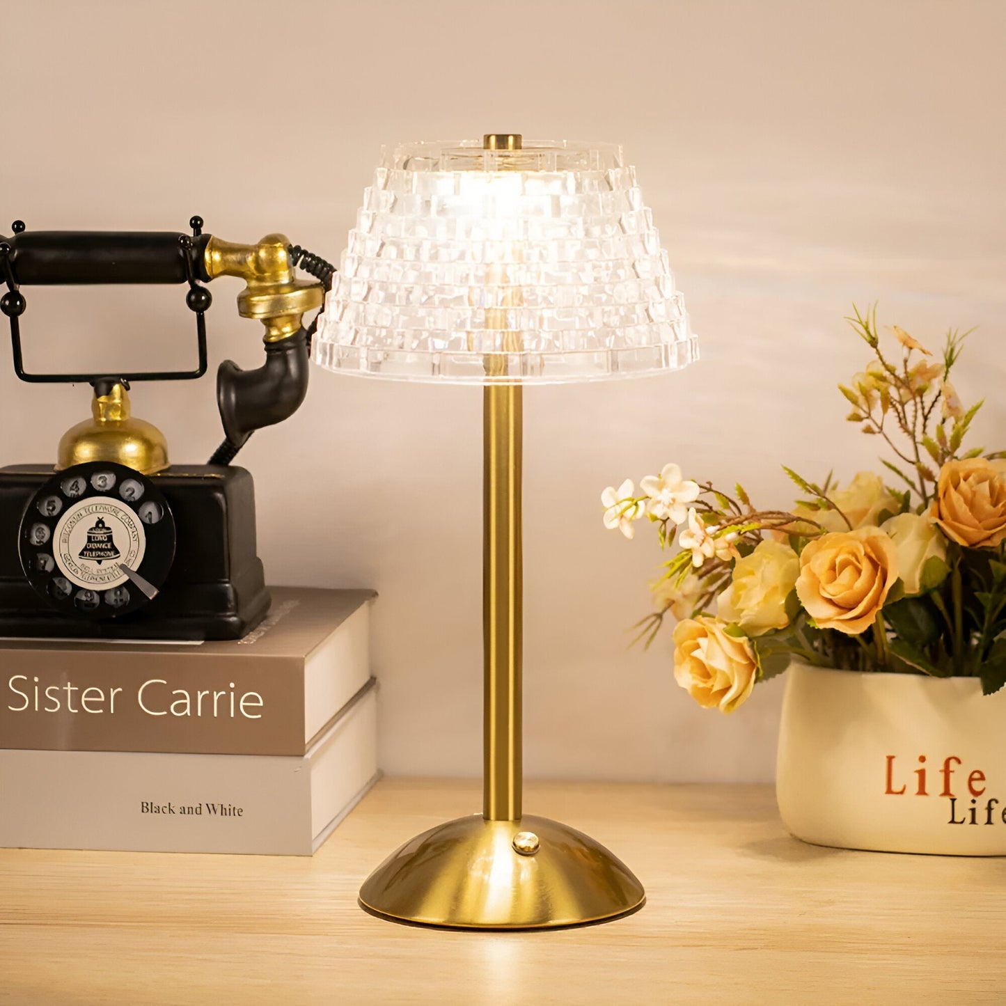 VintageGlow – Elegante kabellose Tischlampe mit zeitlosem Design