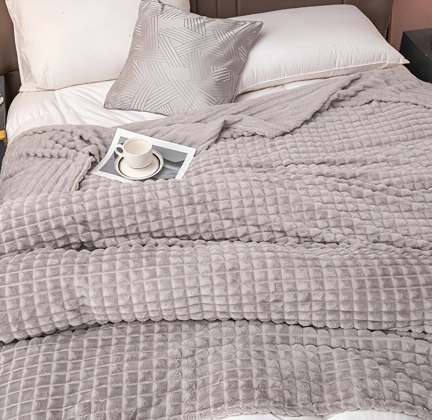 EliteWave Plaid - Ultraflauschige Strukturierte Korallfarbene Fleece Decke