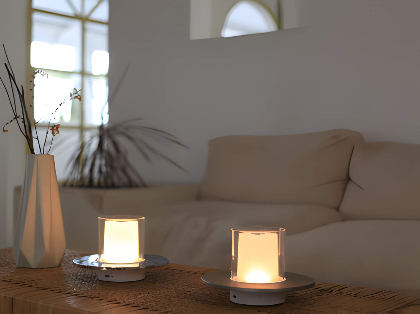 GlowGest Tischlampe - Moderne Wiederaufladbare Zylindrische Kerze LED Schreibtischlampe