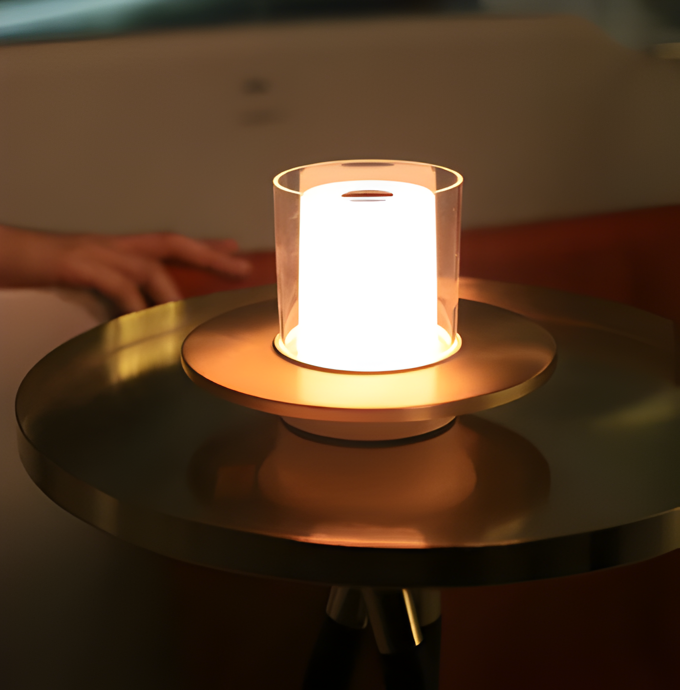 GlowGest Tischlampe - Moderne Wiederaufladbare Zylindrische Kerze LED Schreibtischlampe