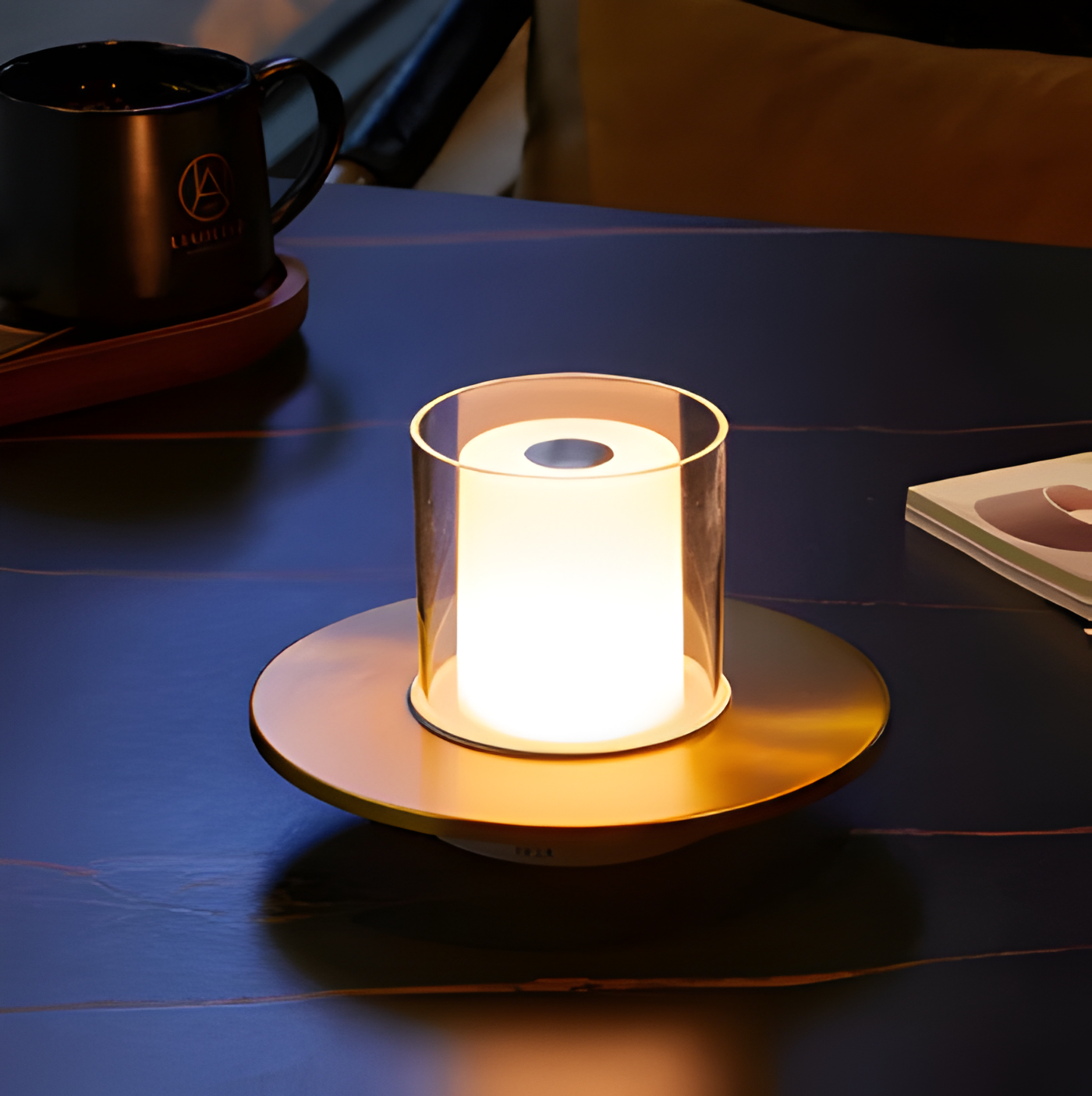 GlowGest Tischlampe - Moderne Wiederaufladbare Zylindrische Kerze LED Schreibtischlampe
