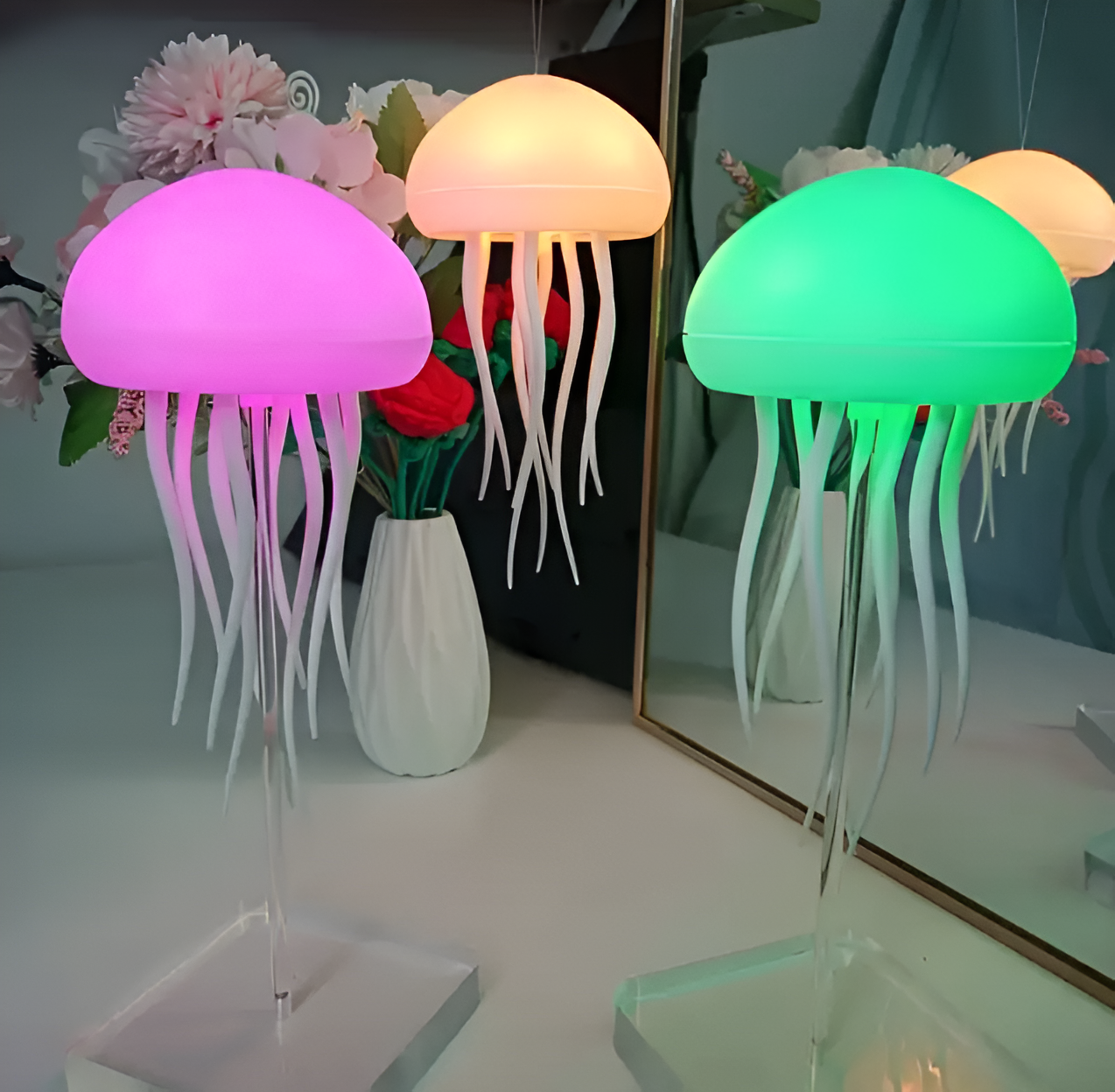 IllumBeats Quallen Tischlampe - Farbwechselndes, Sprachgesteuertes und Wiederaufladbares Nachtlicht