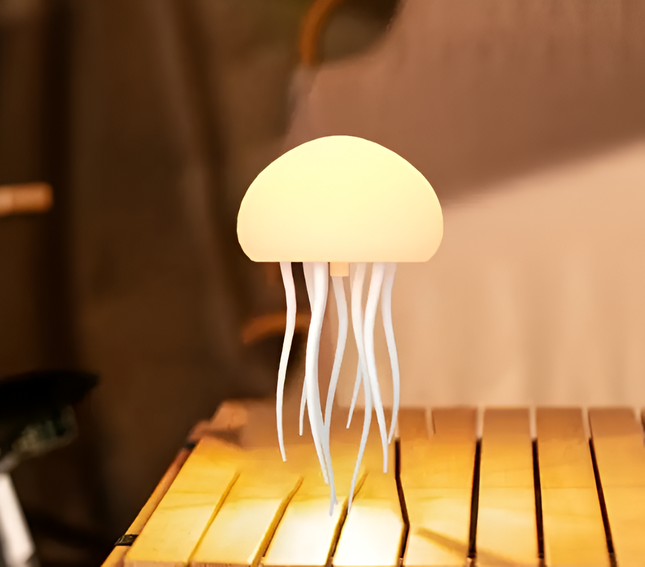 IllumBeats Quallen Tischlampe - Farbwechselndes, Sprachgesteuertes und Wiederaufladbares Nachtlicht
