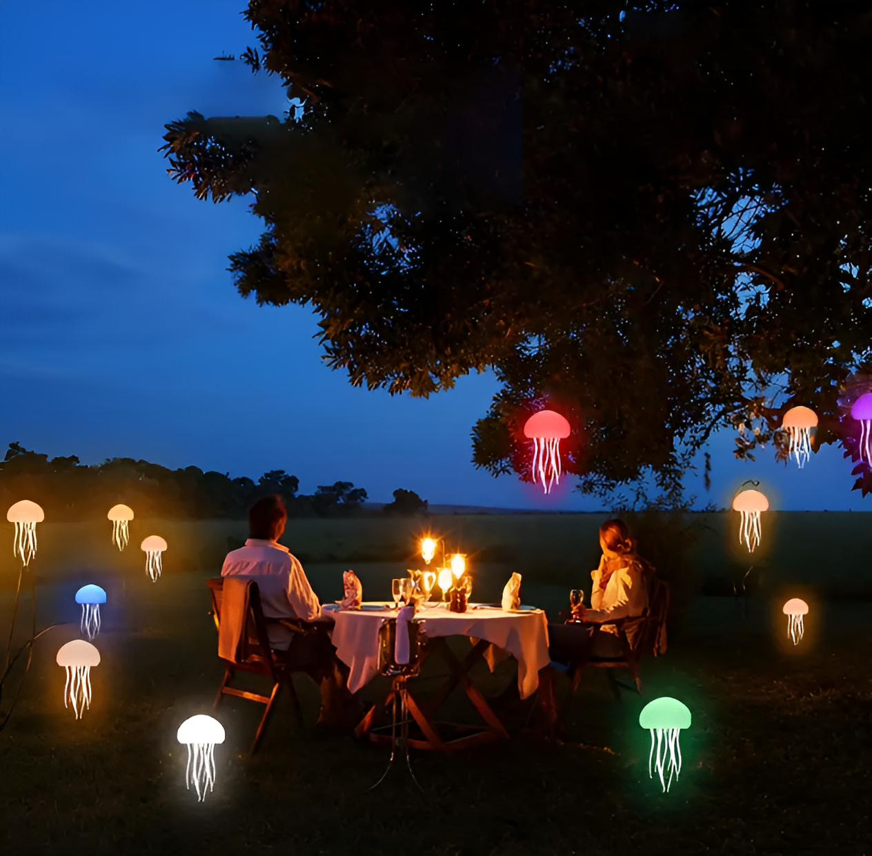 IllumBeats Quallen Tischlampe - Farbwechselndes, Sprachgesteuertes und Wiederaufladbares Nachtlicht