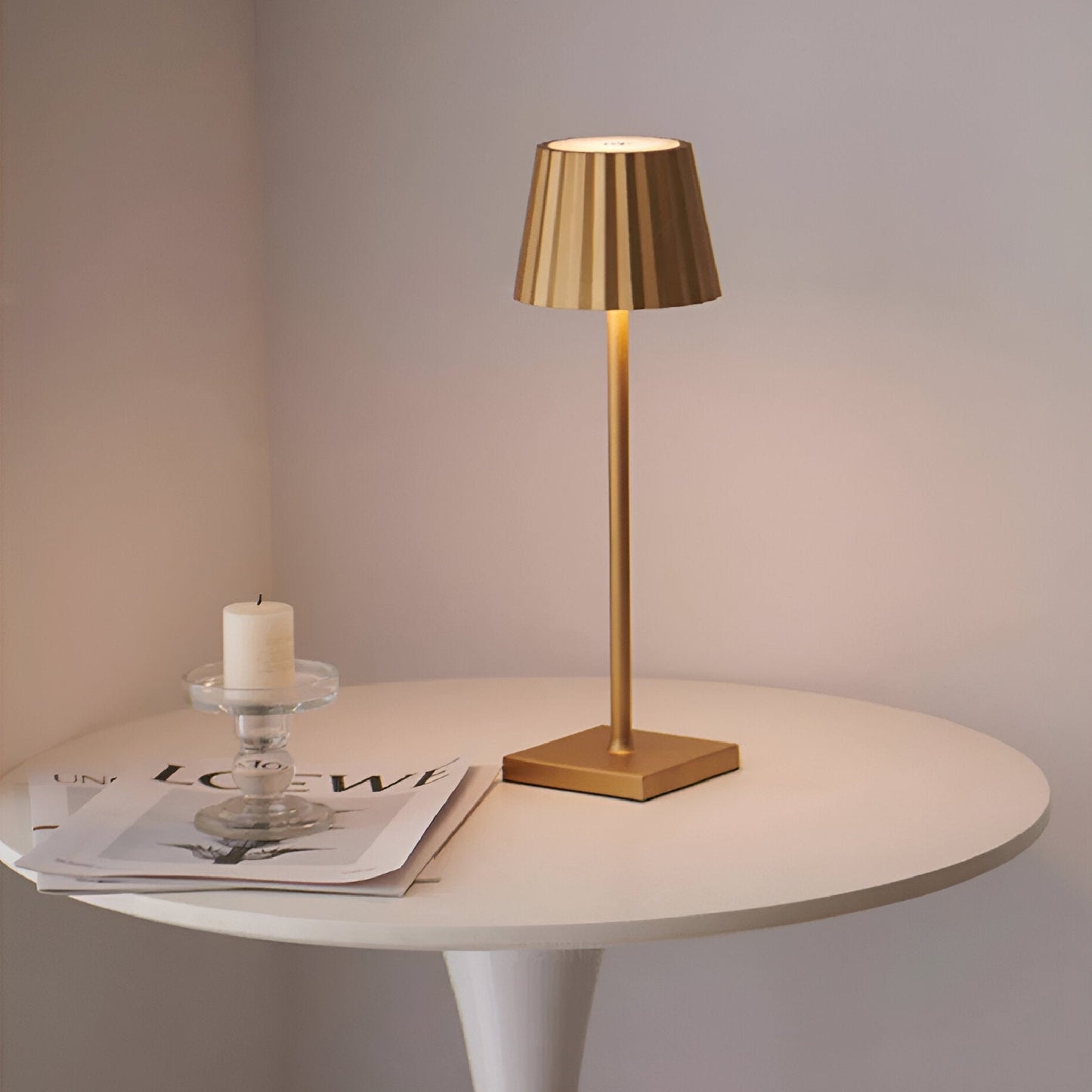 Garduru – Die drahtlose LED-Tischlampe für Stil und Funktionalität