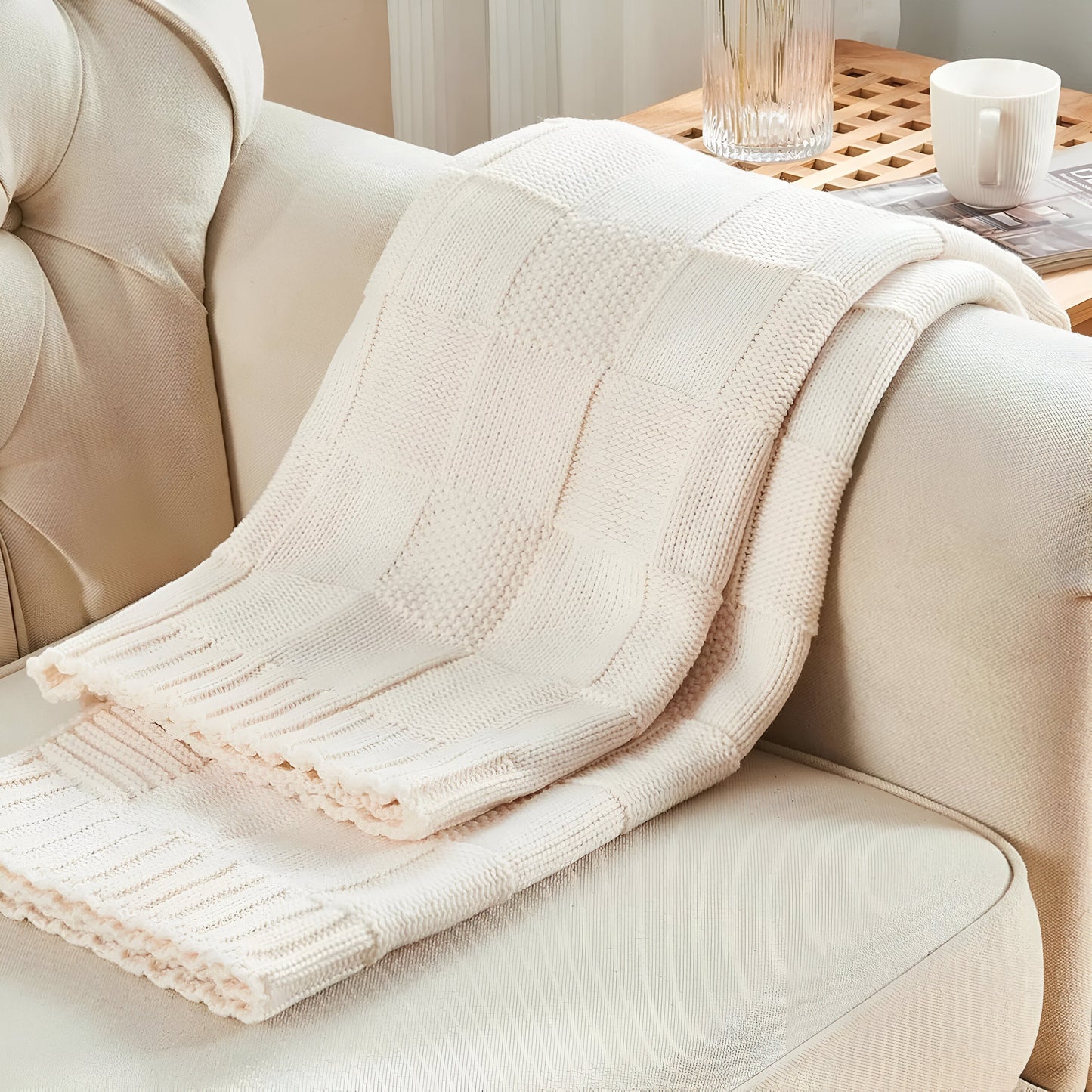 Garduru – Minimalistische Strickdecke