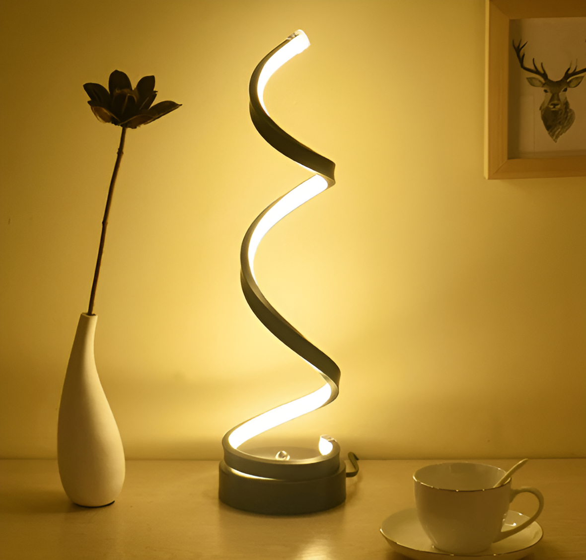 Garduru Curve- Spiralförmige LED-Tischleuchte mit Berührungssteuerung