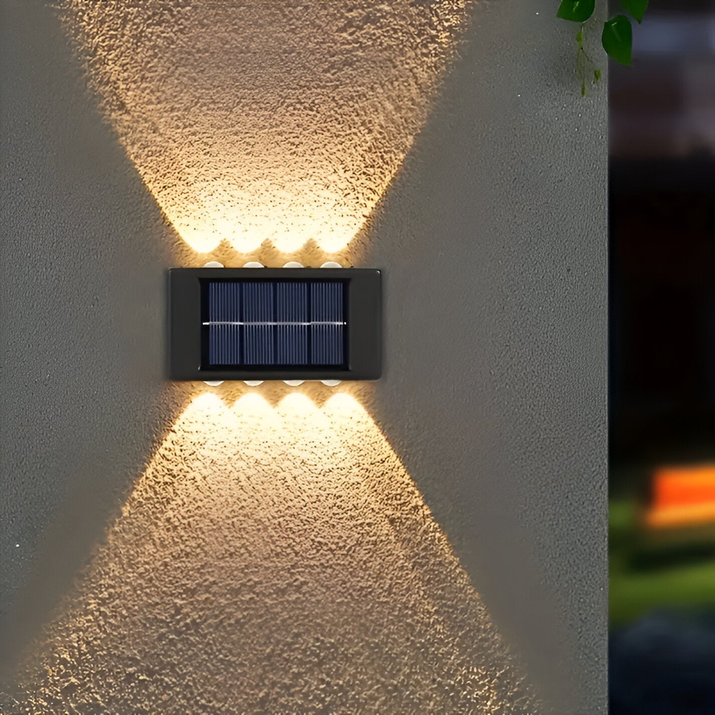 RectaSolaria Wandleuchte - 2/4 Stück IP65 Wasserdichte 6LED Solar Lampe Garten - Auf und Ab Außenbeleuchtung