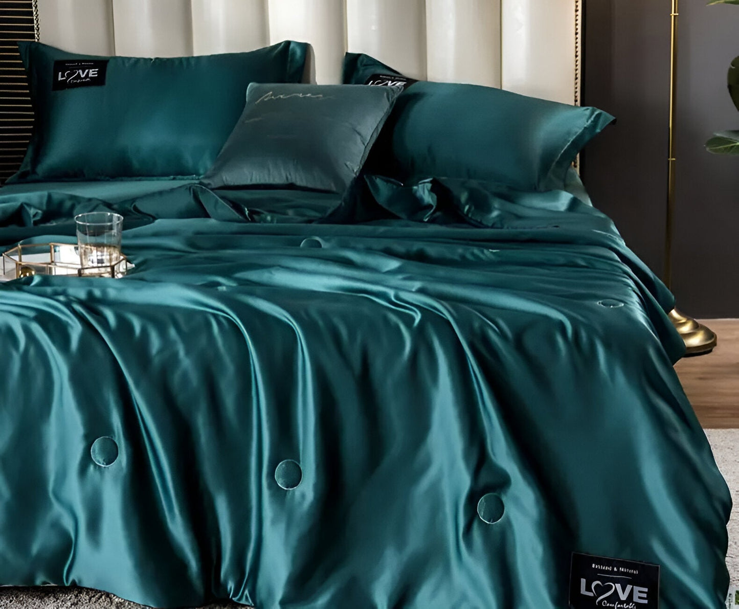 SilkyDream – Luxus Seidenbettdecke für Komfort in allen vier Jahreszeiten