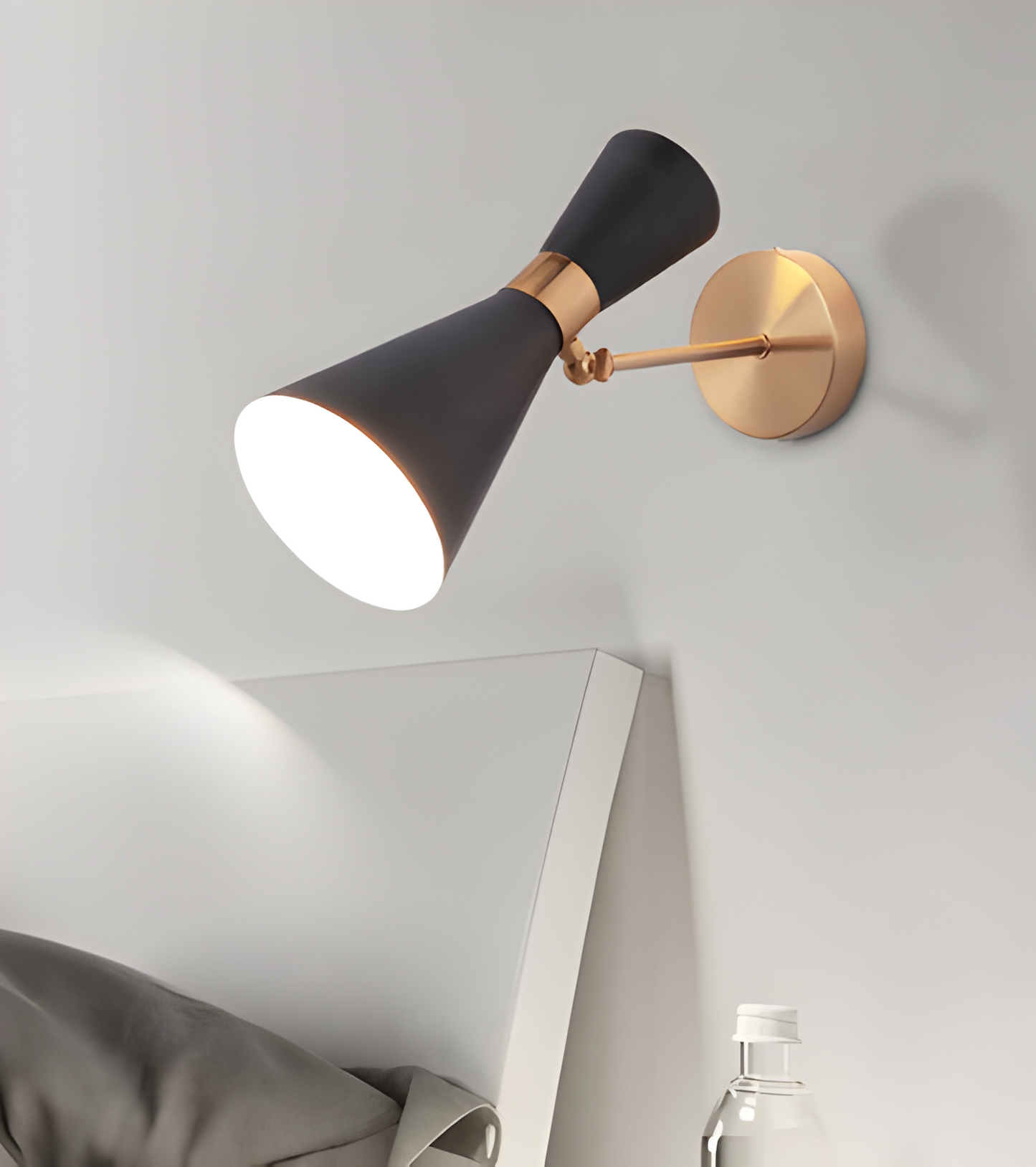 SleekIron Wandleuchte - Minimalistische Schwarz/Weiß Wandleuchte - Verstellbare Up Down Wandleuchten LED