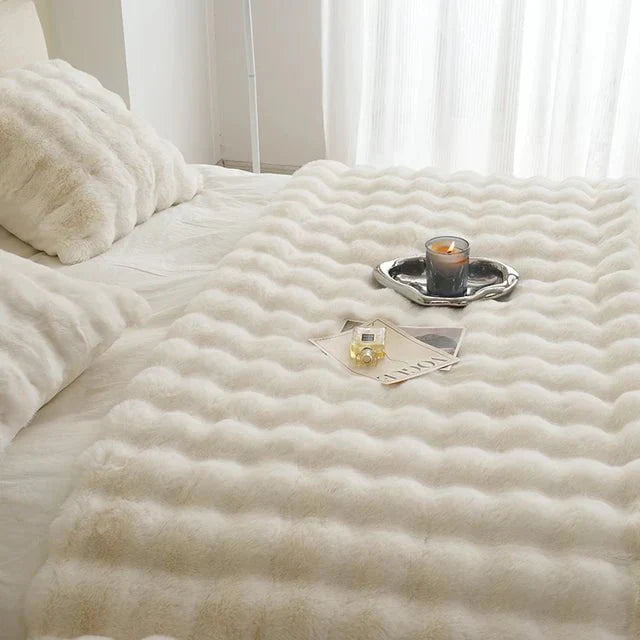 Kaninchenfell-Imitat Decke – Flauschig und Warm