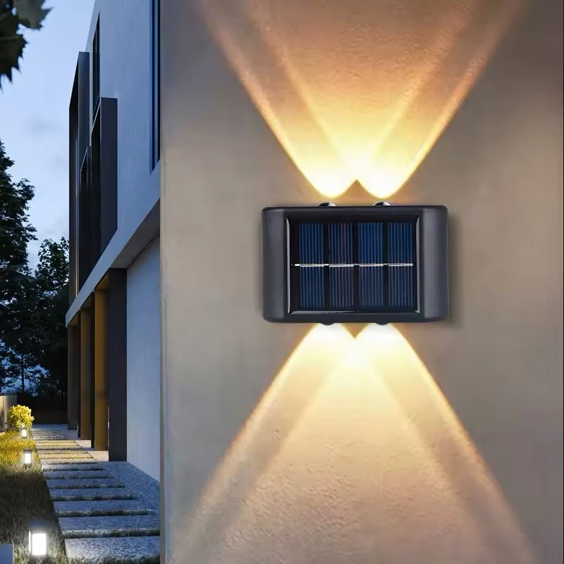 LED Außenleuchte mit Sensor für nachhaltige Solar-Gartenbeleuchtung