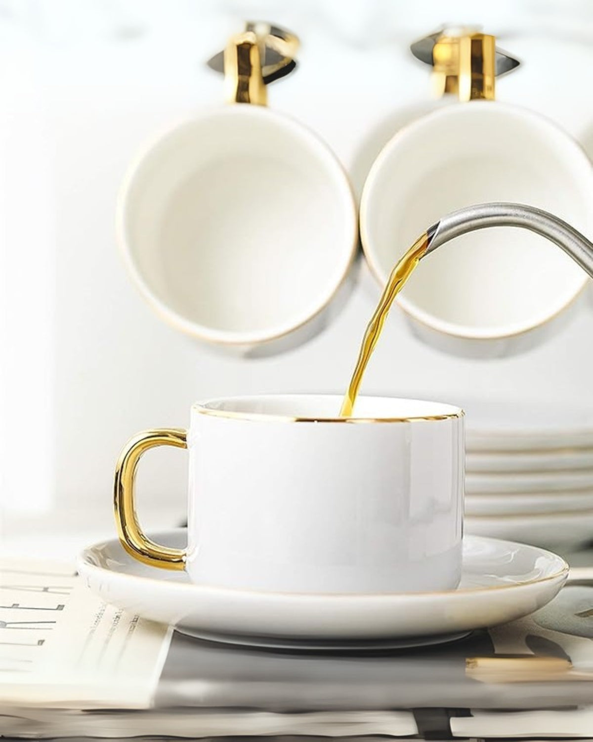 Zeitlose Eleganz – Luxuriöses Porzellan-Teeset mit Pariser Charme