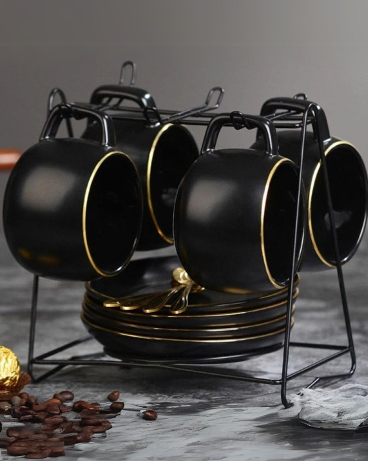 Zeitlose Eleganz – Luxuriöses Porzellan-Teeset mit Pariser Charme