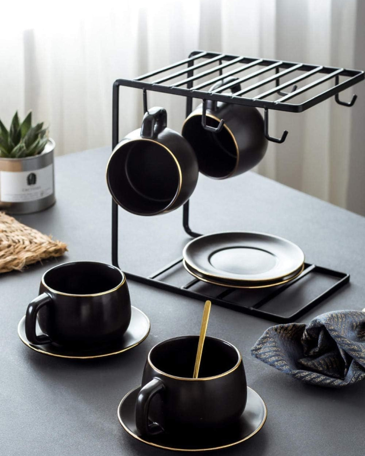 Zeitlose Eleganz – Luxuriöses Porzellan-Teeset mit Pariser Charme