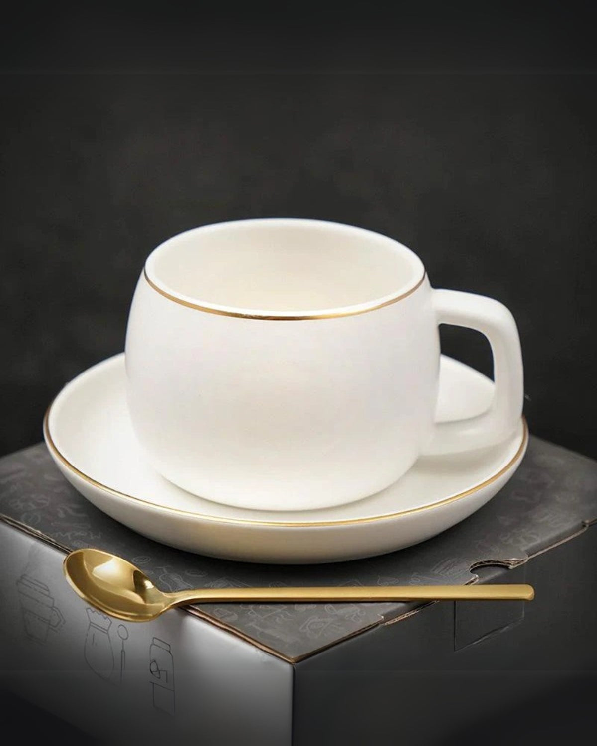 Zeitlose Eleganz – Luxuriöses Porzellan-Teeset mit Pariser Charme