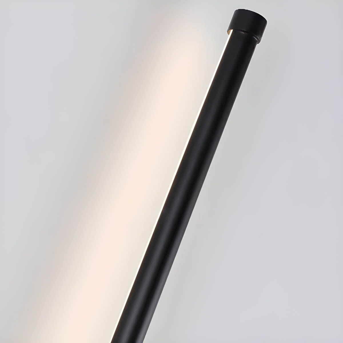 Moderne Wandleuchte Lance – Elegante LED-Beleuchtung aus Aluminium und Silikon
