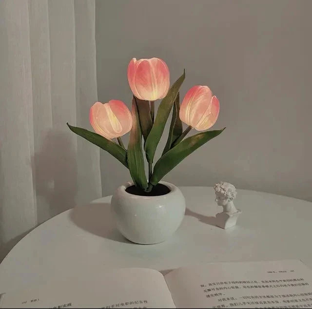 BlossomGlow LED Tulpenlampe - Dekorative Blumen-Nachtlicht