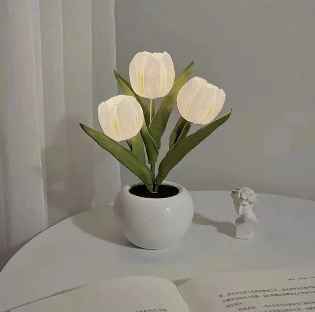 BlossomGlow LED Tulpenlampe - Dekorative Blumen-Nachtlicht