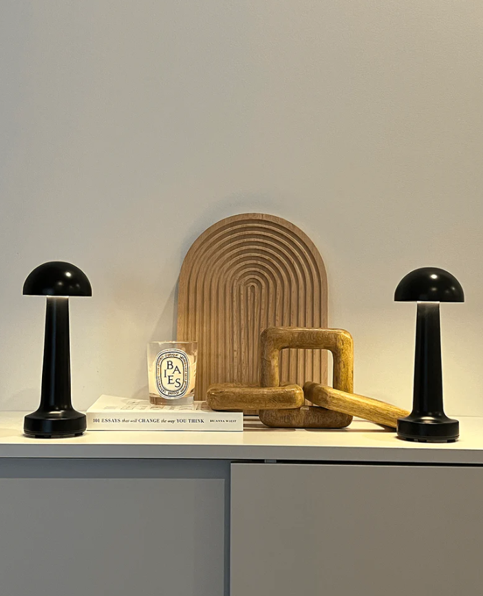 Garduru Tischlampe – Minimalistisches und Funktionales Design