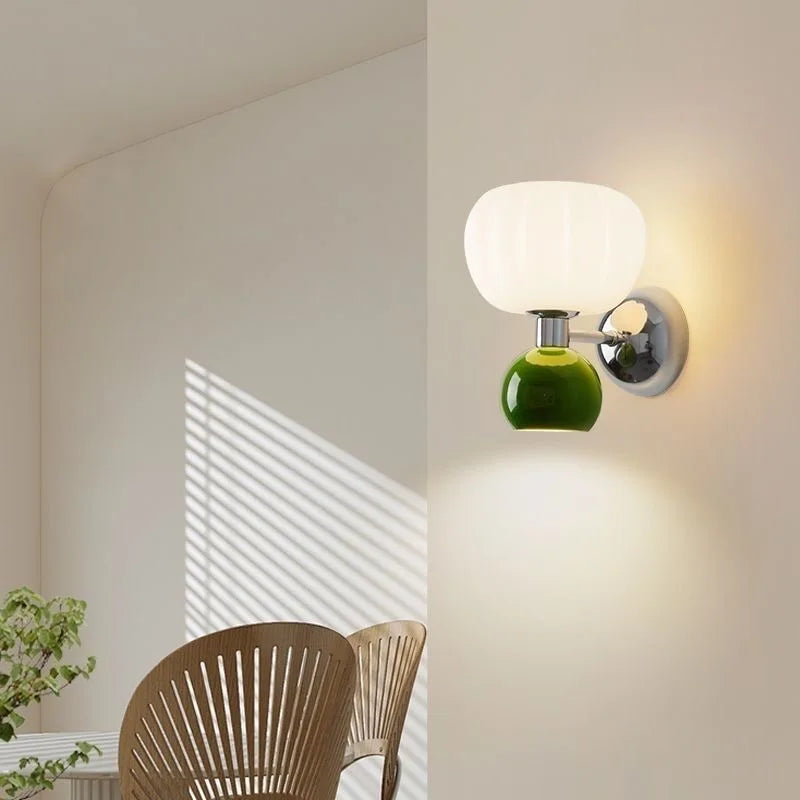 Garduru – Warme Wandlampe
