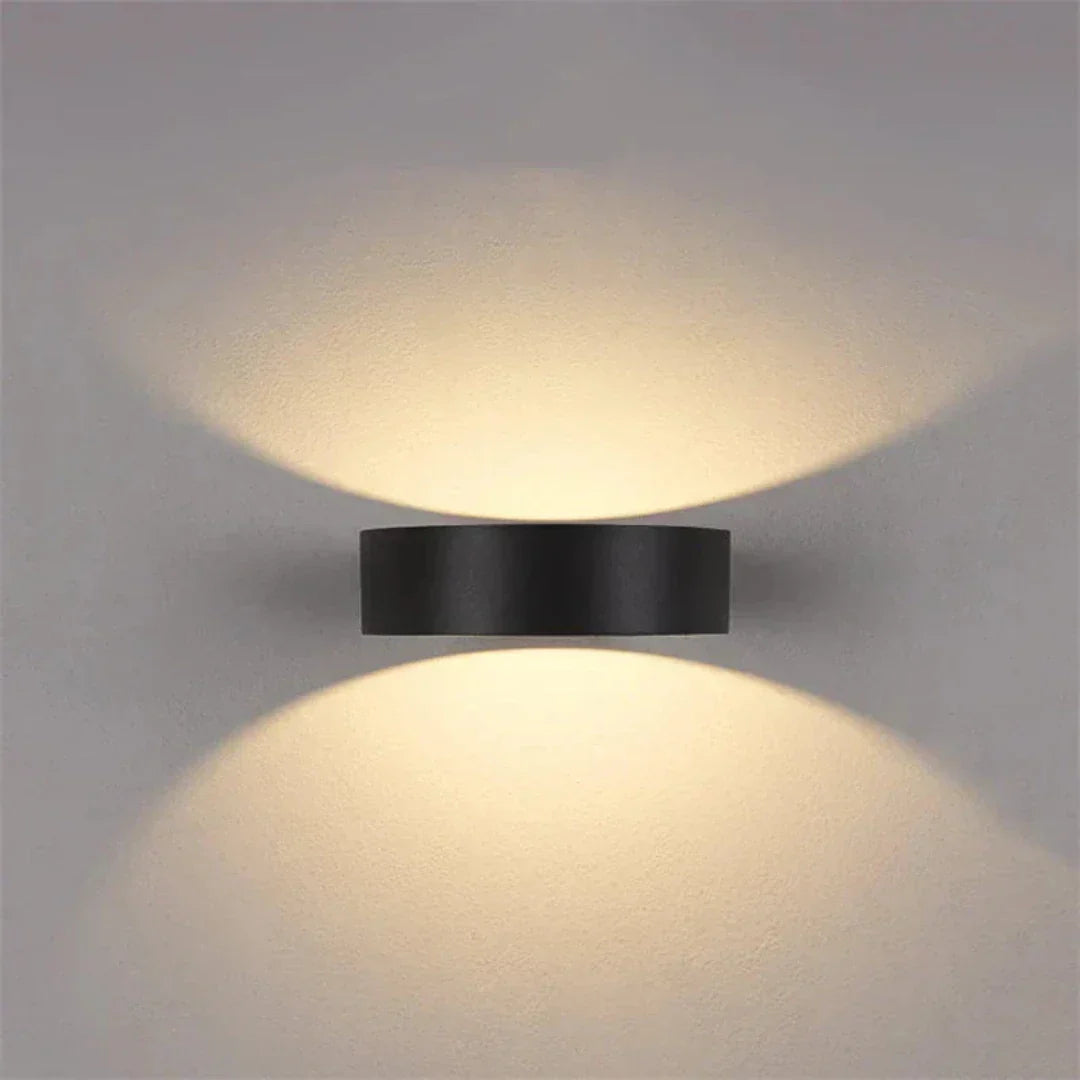 RoyaleGlow UrbanShine Wandlampe - Modernes LED mit warmem Umgebungslicht