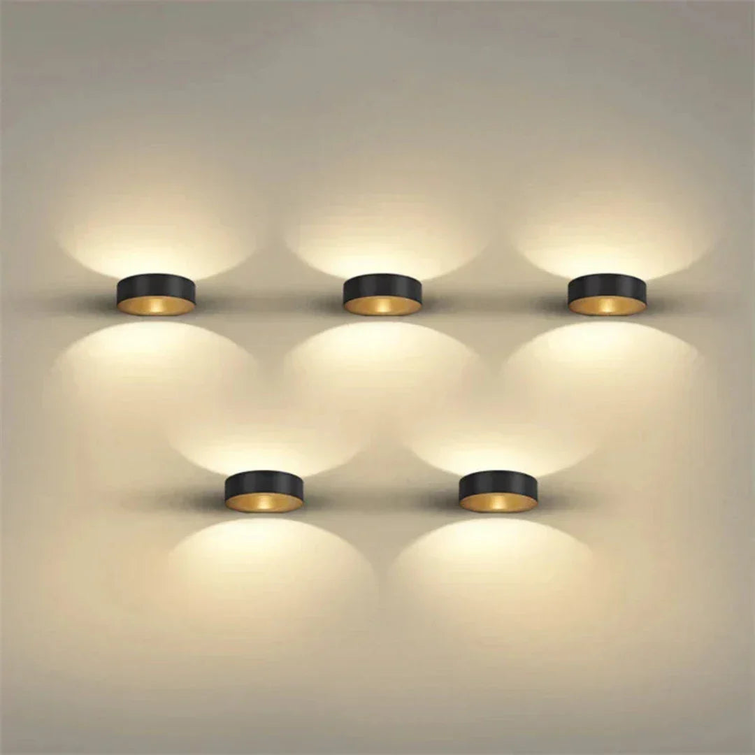 RoyaleGlow UrbanShine Wandlampe - Modernes LED mit warmem Umgebungslicht