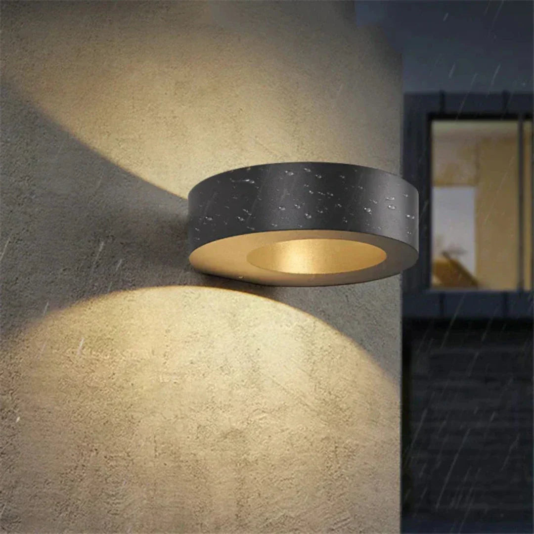 RoyaleGlow UrbanShine Wandlampe - Modernes LED mit warmem Umgebungslicht