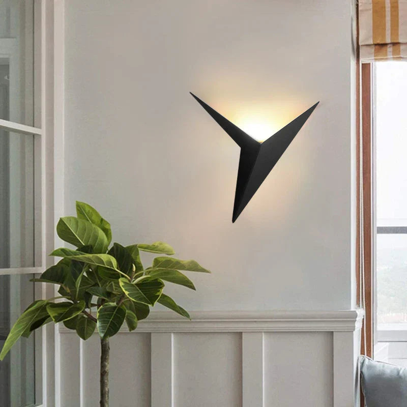 Royaleva Trigon Wandlampe - Moderne LED Dreiecks-Wandlampe, Schwarz/Weiß/Gold, Warm/Kalt Weiß