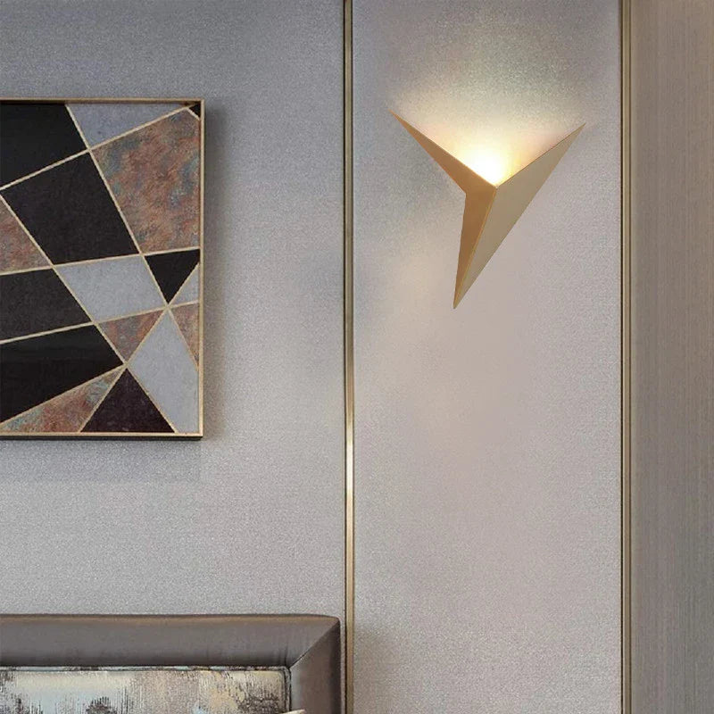Royaleva Trigon Wandlampe - Moderne LED Dreiecks-Wandlampe, Schwarz/Weiß/Gold, Warm/Kalt Weiß
