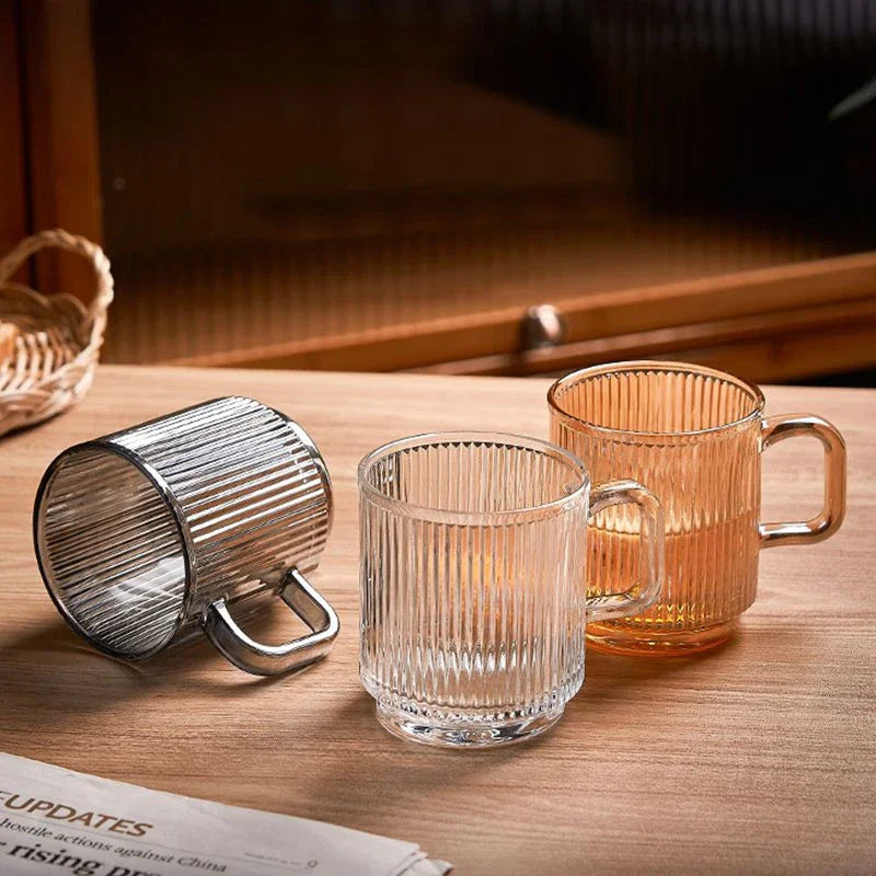 LineaPure - Glas-Tasse mit vertikalem Streifendesign