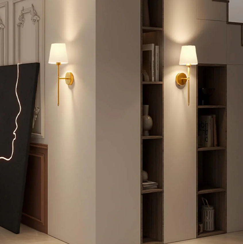 Garduru - Drahtlose Stoff-Wandleuchte | Wiederaufladbare LED-Beleuchtung mit Fernbedienung und dimmbarer Helligkeit