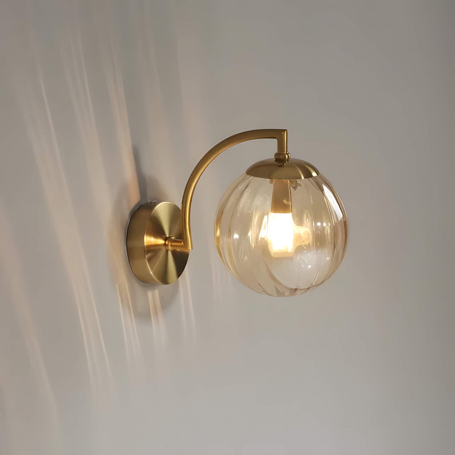Garduru - Moderne Glaswandleuchte mit LED