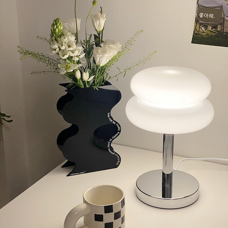 Verstellbare moderne italienische Macaron-Tischlampe - Mehrfarben und Helligkeit mit USB