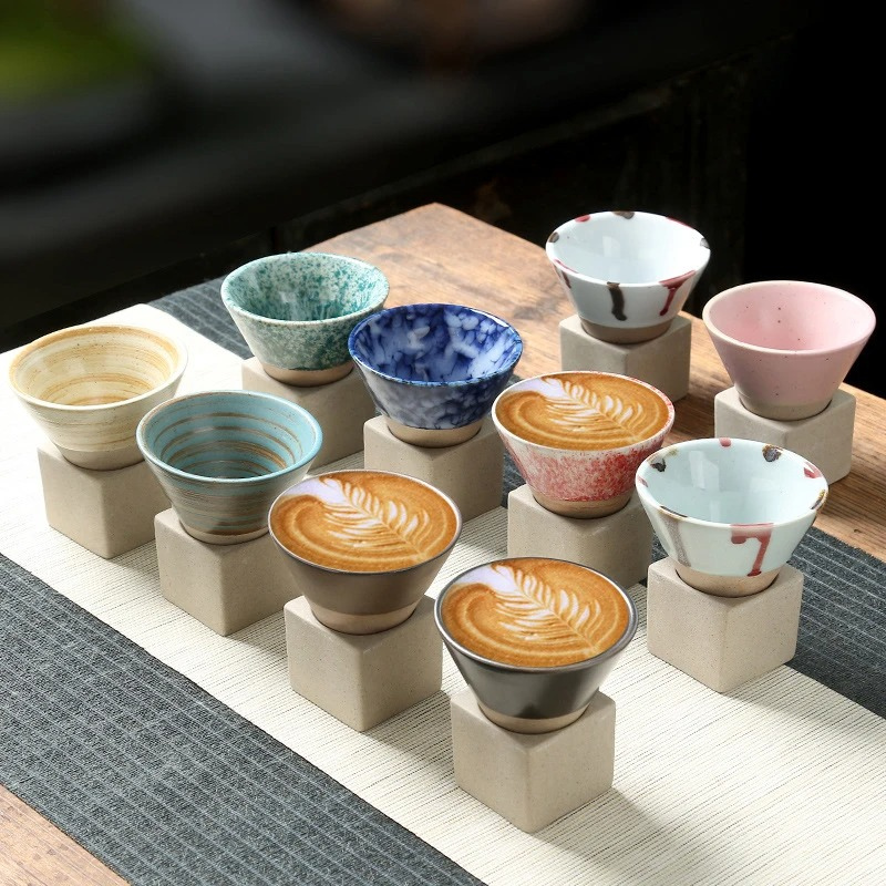 Rayvia Japanische Keramik Kaffeetassen-Set aus 2 Farben