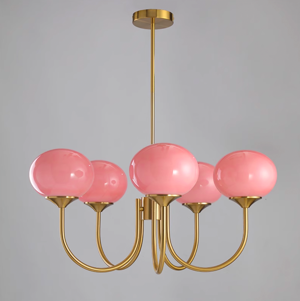 Deckenleuchte mit rosa Glasglobenschirmen