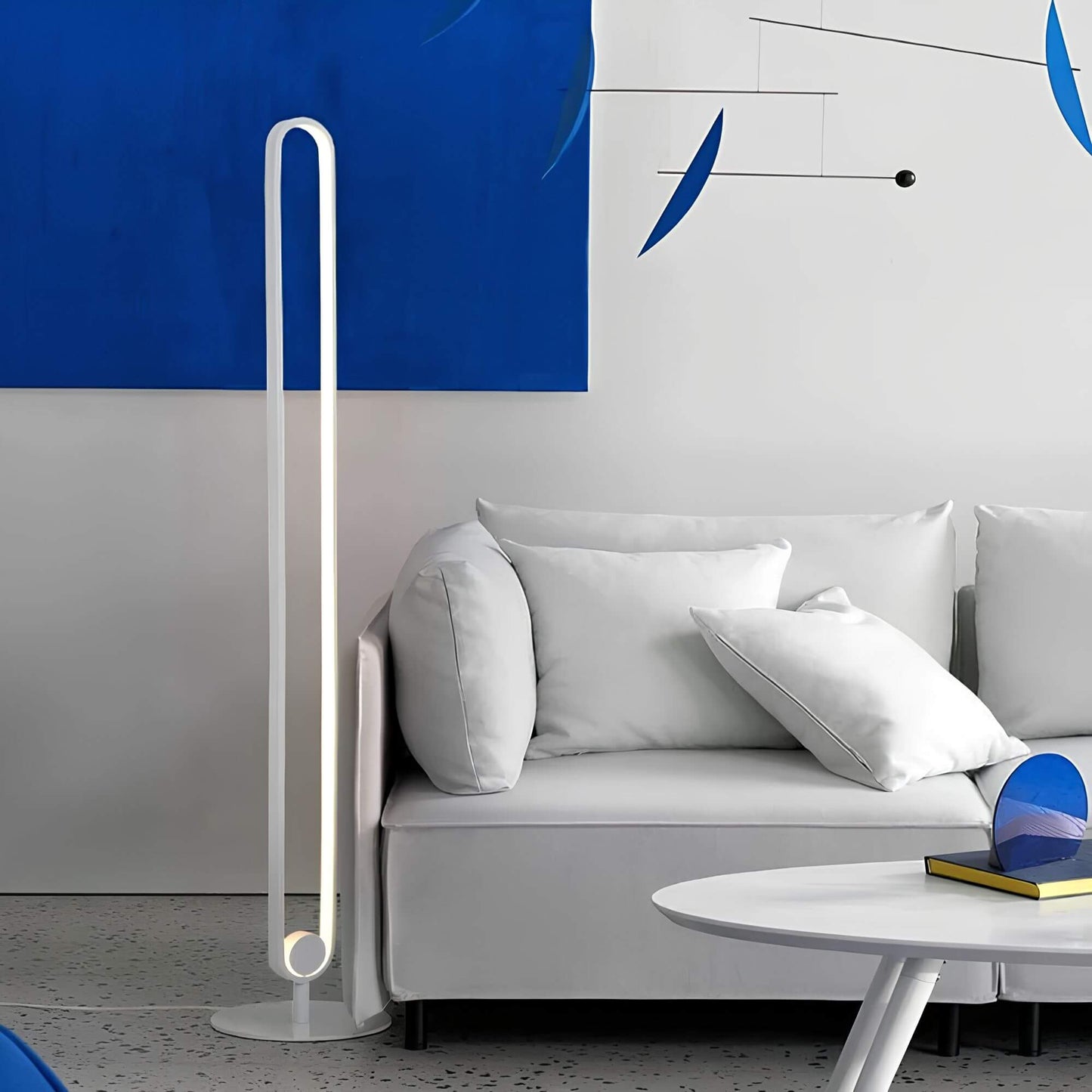 Garduru LED Stehlampe - Modernes, Warmes Ambiente