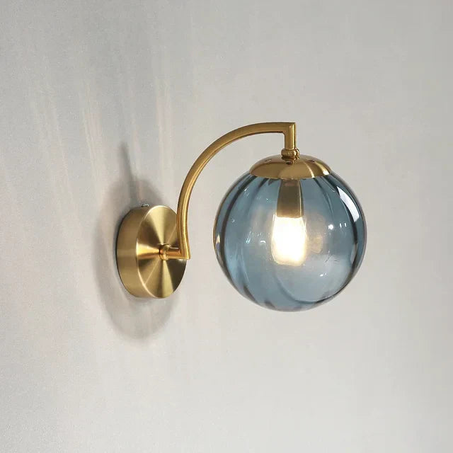 Elegante Wandleuchte Mit Glasdesign