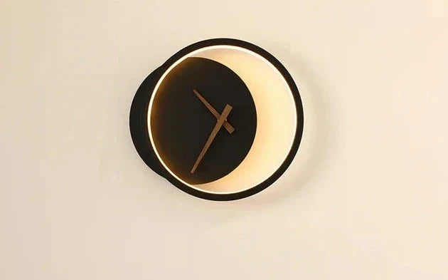 Garduru | Moderne LED-Wandleuchte mit Uhr | Stilvolle Beleuchtung