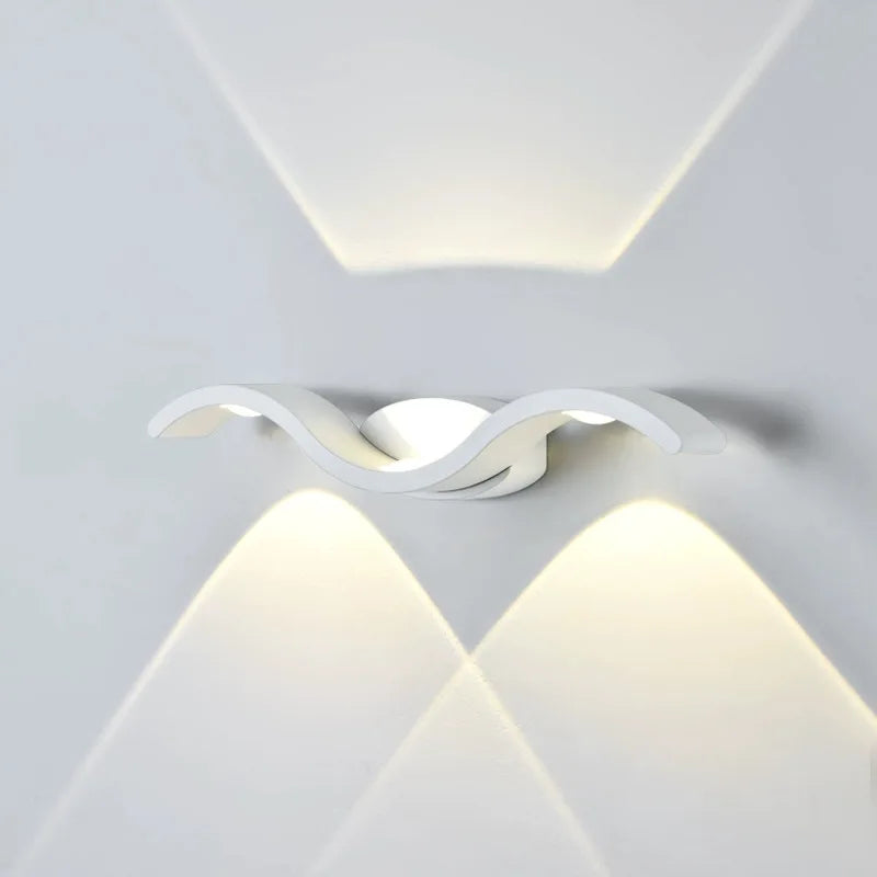 LED-Wandleuchte für Außenbereiche - Elegantes Design für Zuhause und Garten