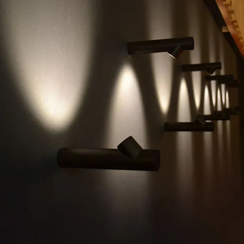 Garduru Wandlampe aus Aluminium – Schlankes Design für stilvolle Beleuchtung