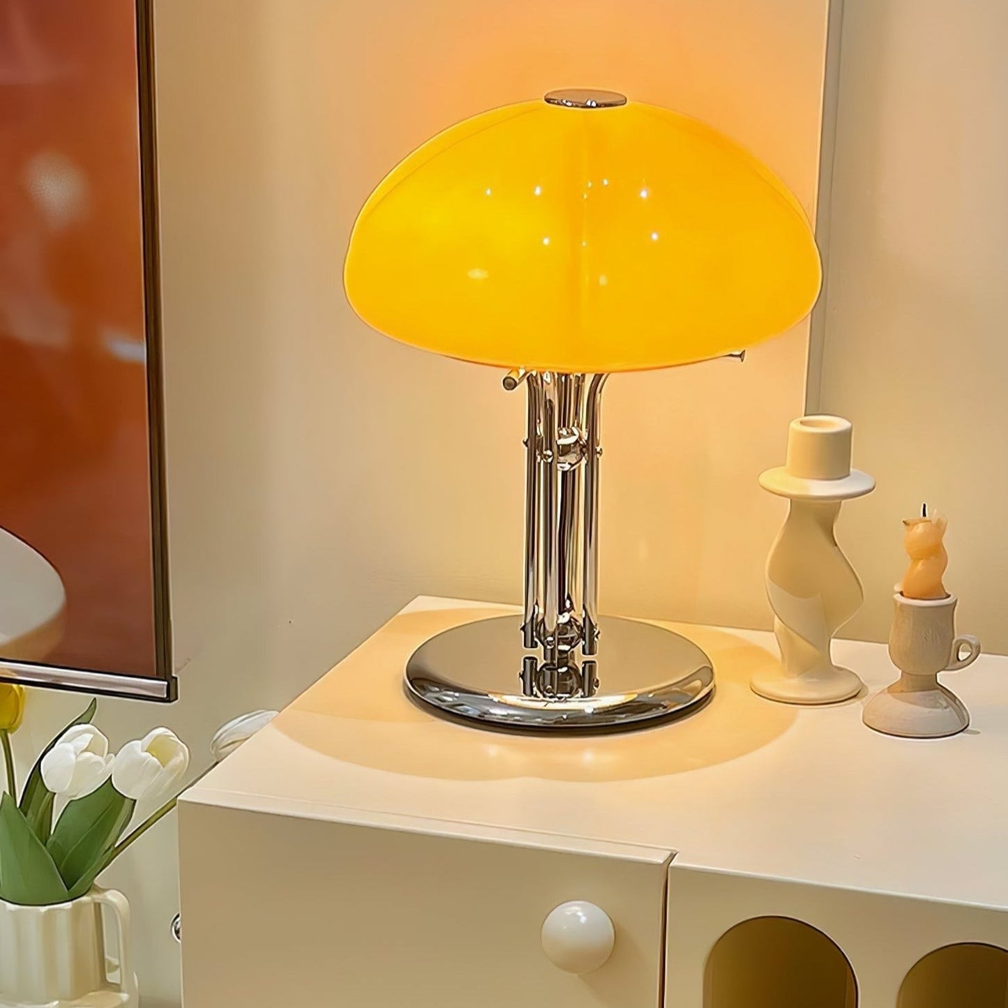 Tischlampe Pilz Bauhaus – Modernes Design mit Amberglas-Schirm