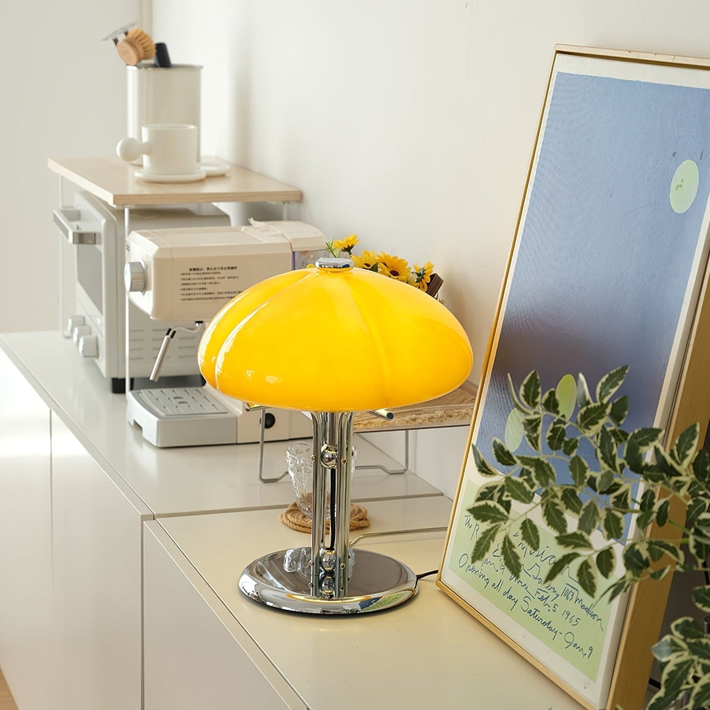 Tischlampe Pilz Bauhaus – Modernes Design mit Amberglas-Schirm