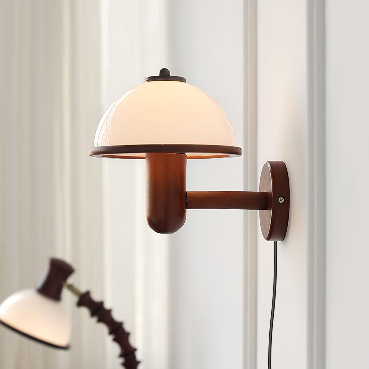 Garduru Holz Wandlampe – Elegante Eichenoptik mit sanftem LED-Glühen