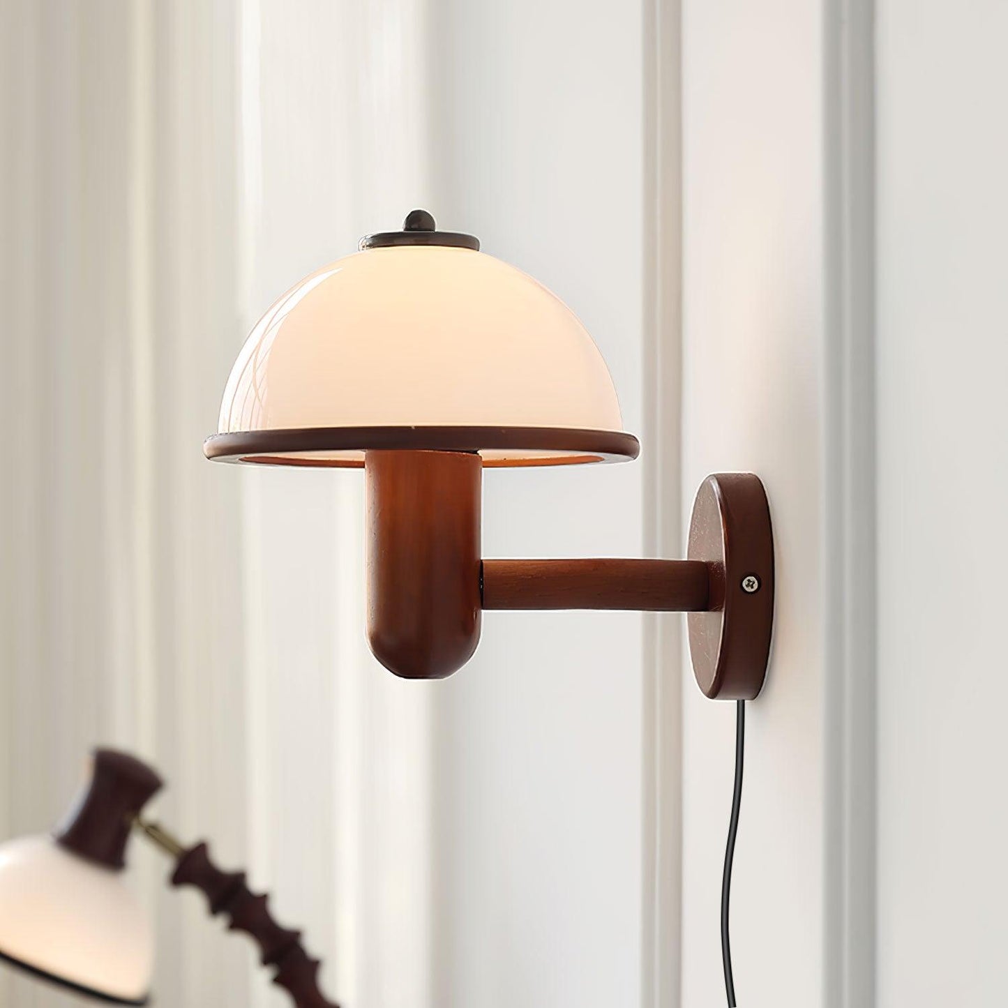 Garduru Holz Wandlampe – Elegante Eichenoptik mit sanftem LED-Glühen